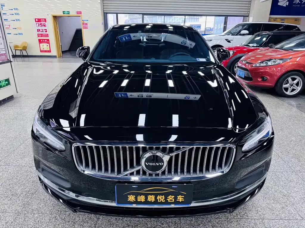 Volvo S90 — фото 10