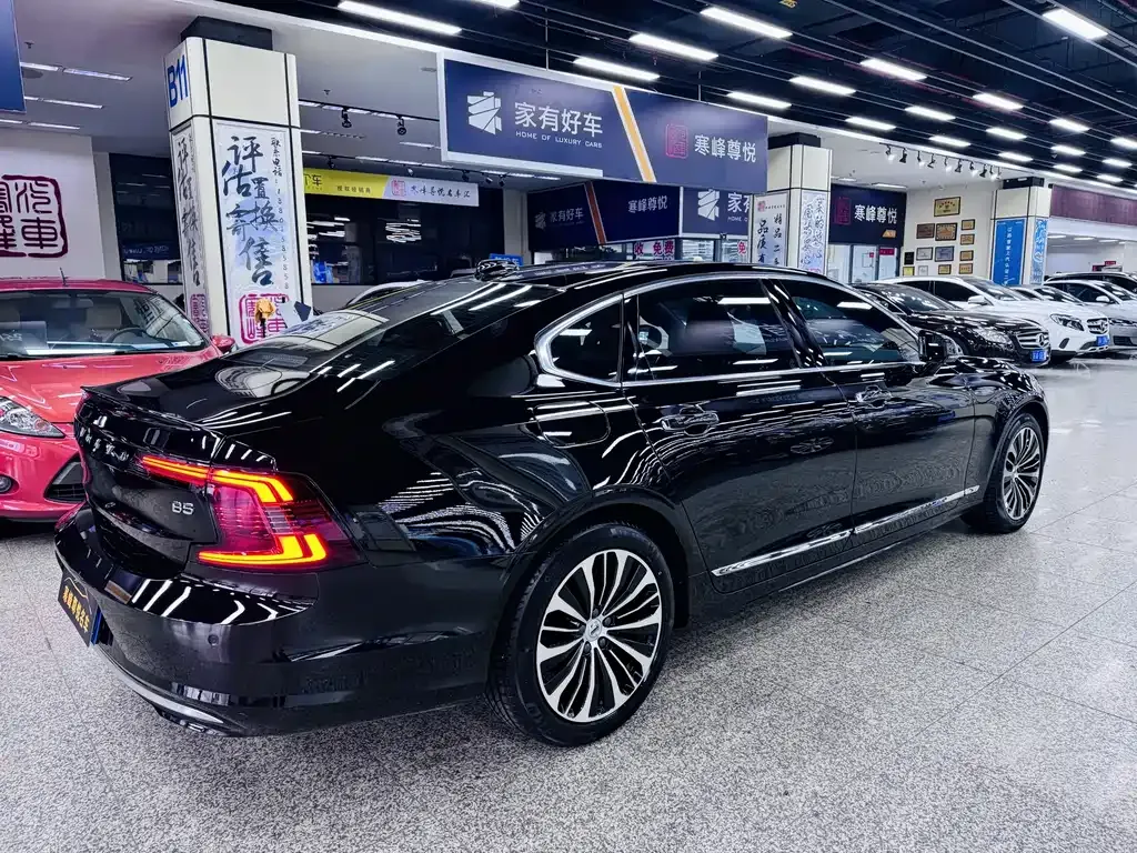 Volvo S90 — фото 7