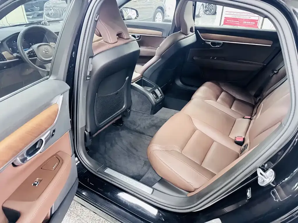 Volvo S90 — фото 4