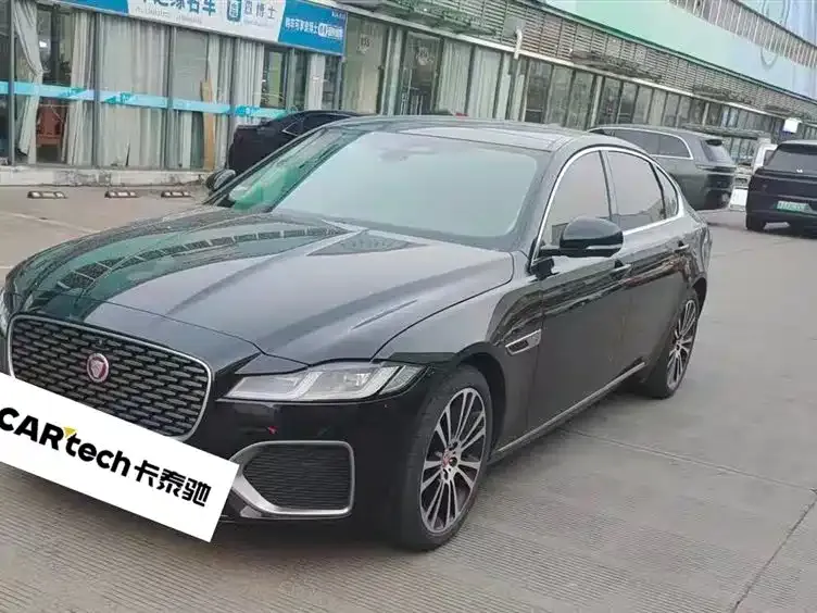 Jaguar XFL — фото 1