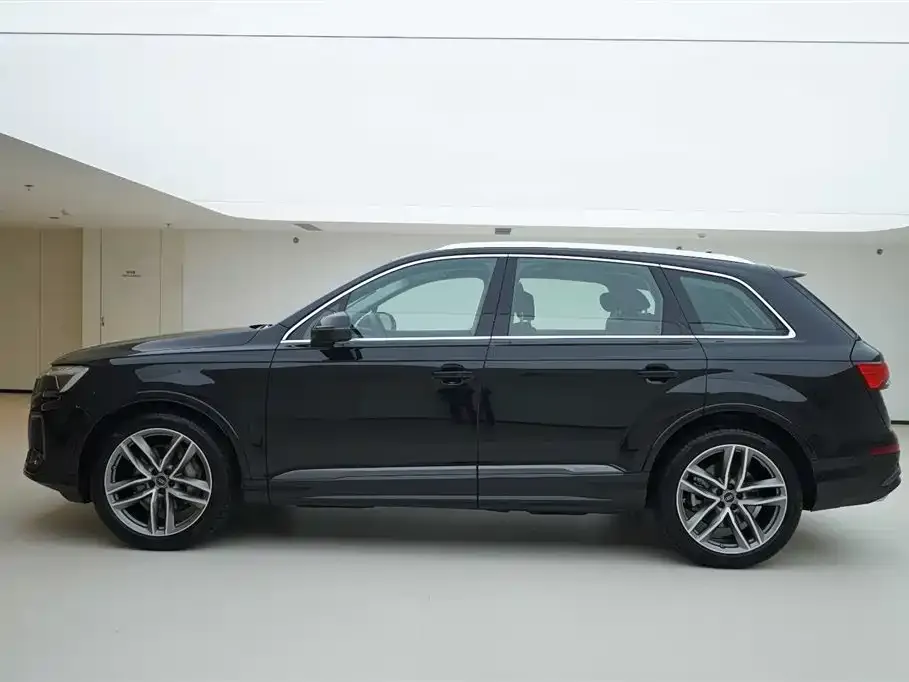 Audi Q7 — фото 3