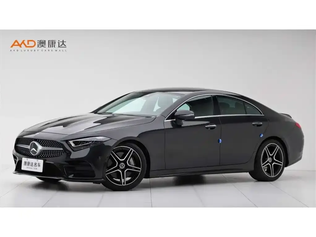 Mercedes-Benz CLS — фото 1