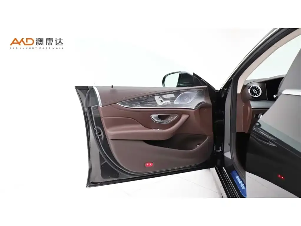 Mercedes-Benz CLS — фото 6