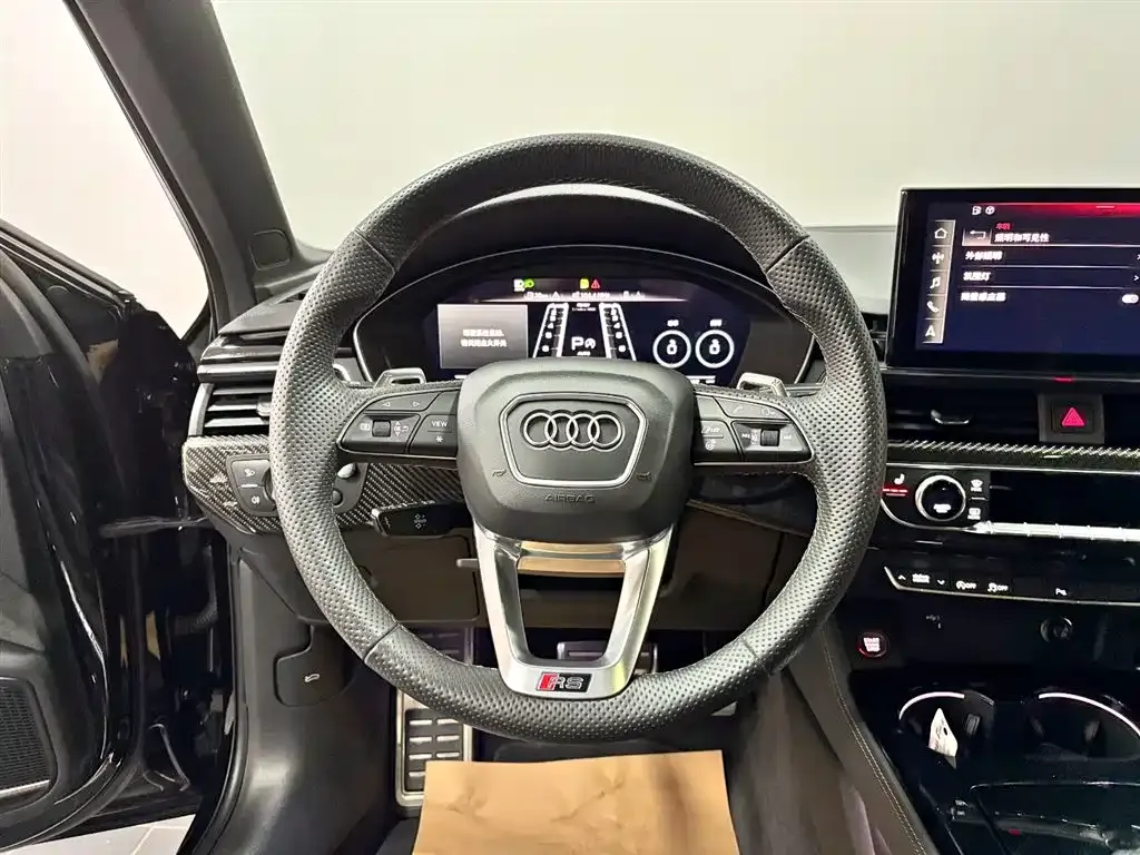 Audi RS 4 — фото 8
