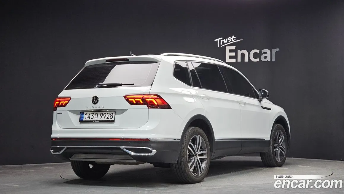 Volkswagen Tiguan — фото 2
