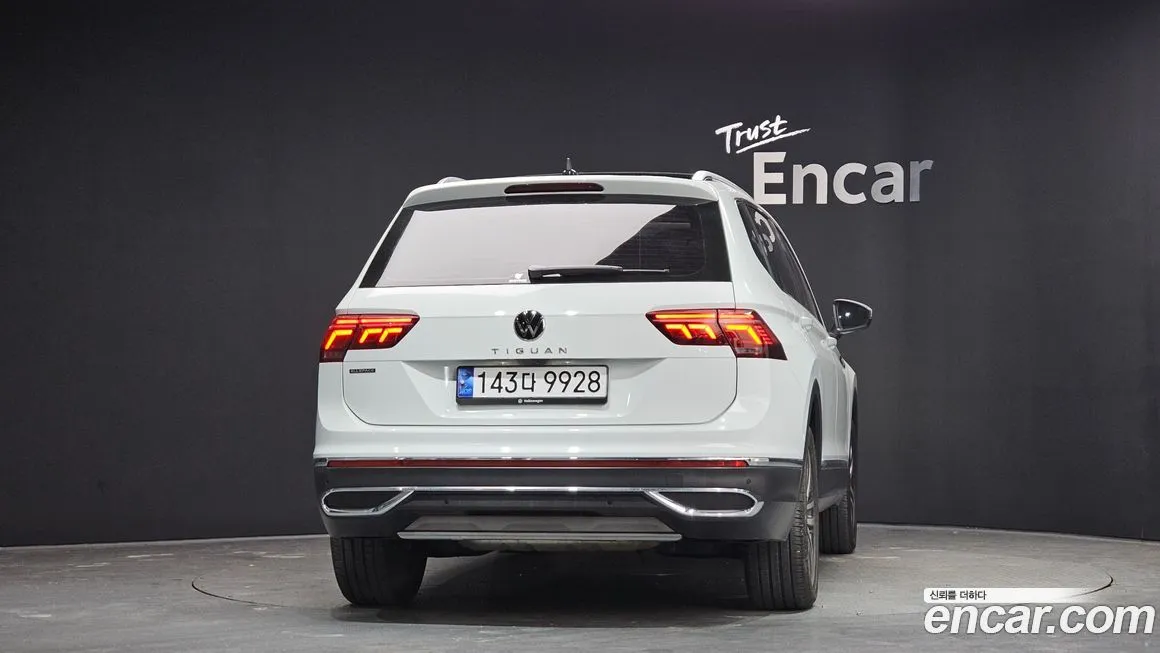 Volkswagen Tiguan — фото 4