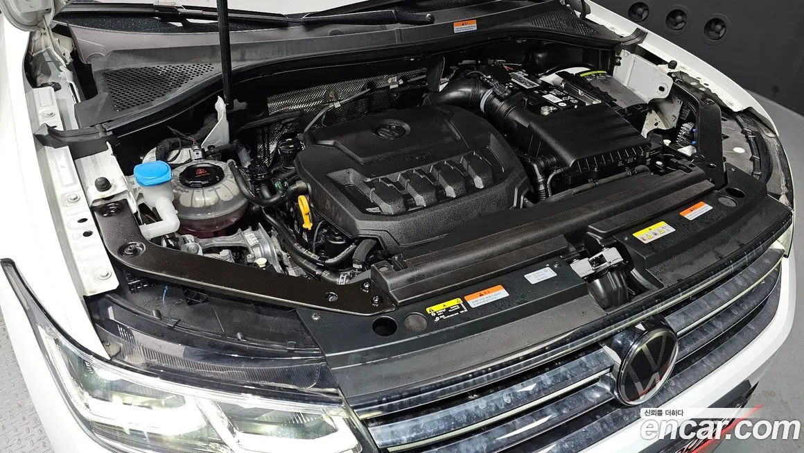 Volkswagen Tiguan — фото 6