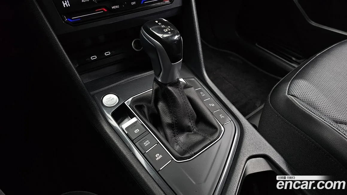 Volkswagen Tiguan — фото 9