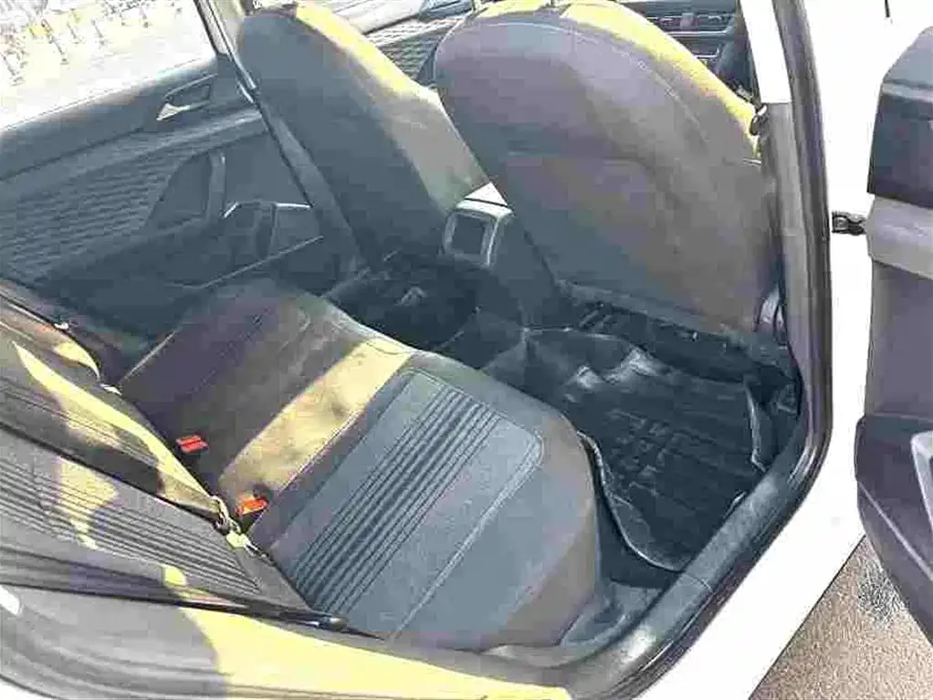 Volkswagen Tharu — фото 5