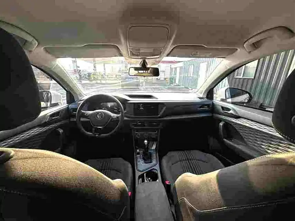 Volkswagen Tharu — фото 8