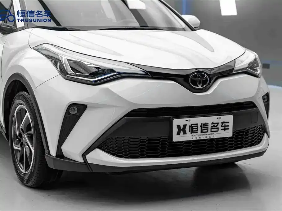 Toyota C-HR — фото 3