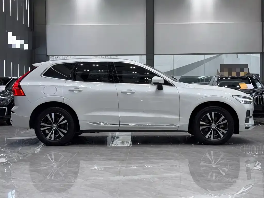 Volvo XC60 — фото 3