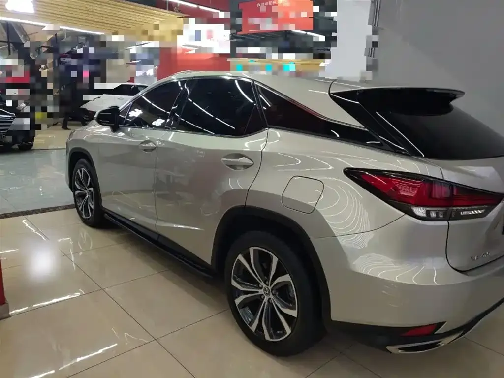 Lexus RX — фото 5