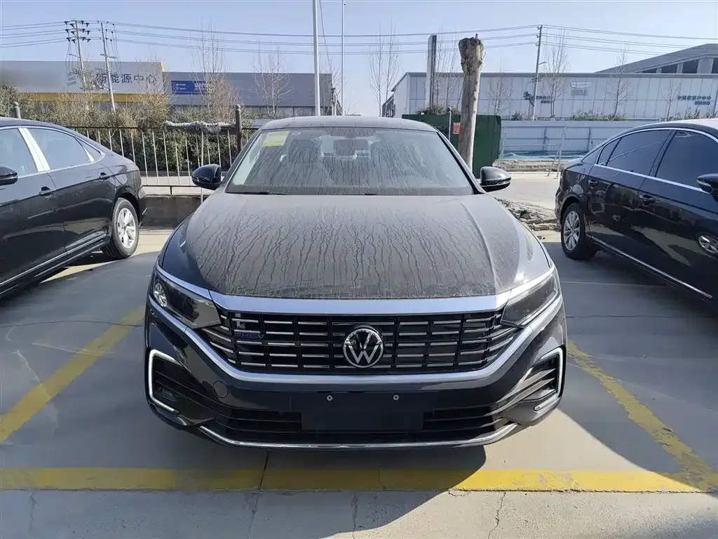 Volkswagen Passat New Energy — фото 4