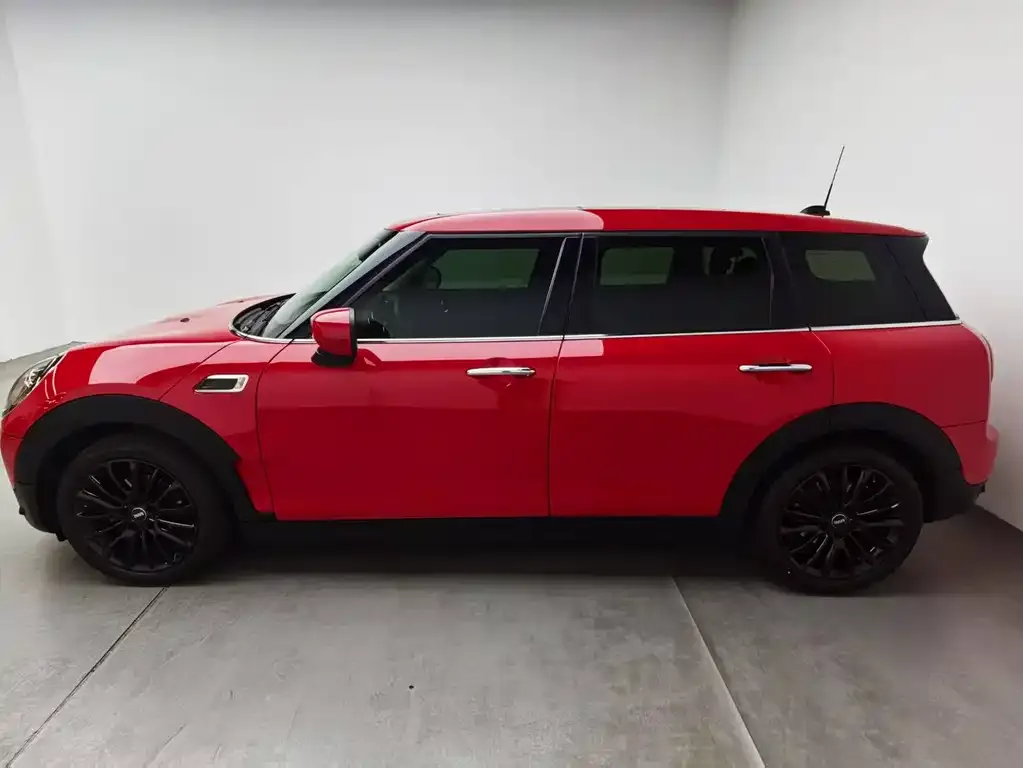 MINI Clubman — фото 2