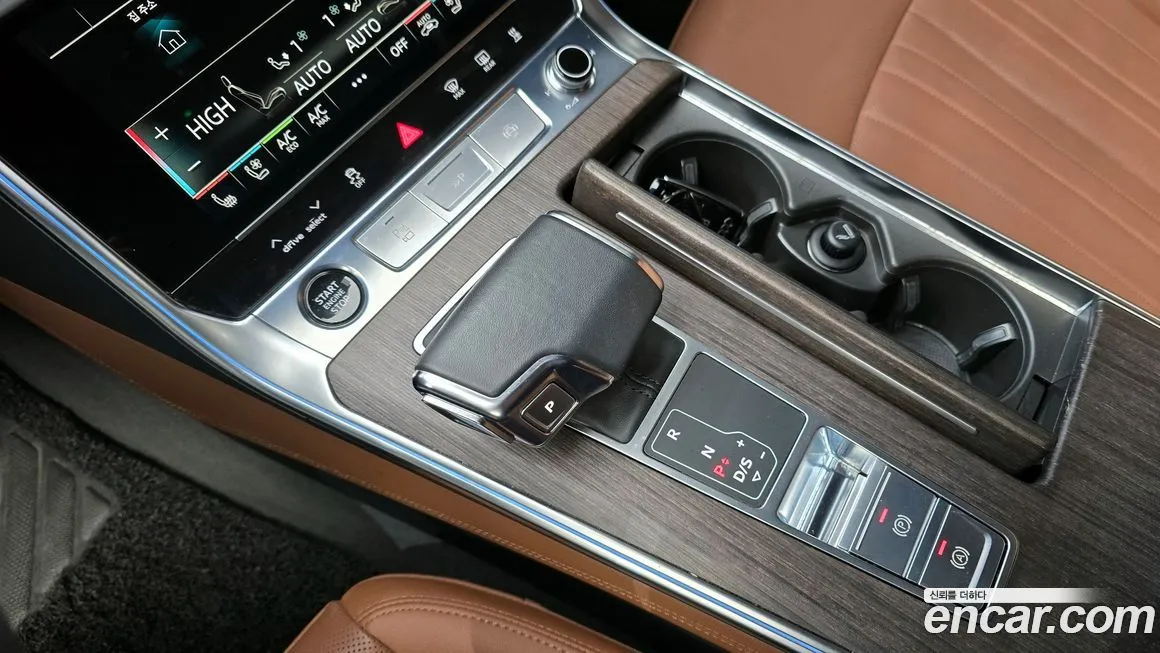 Audi A7 — фото 9
