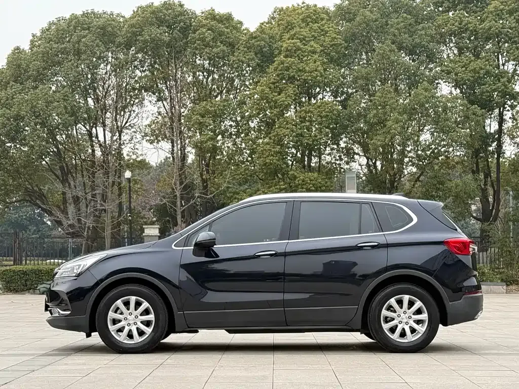 Buick Envision Plus — фото 9