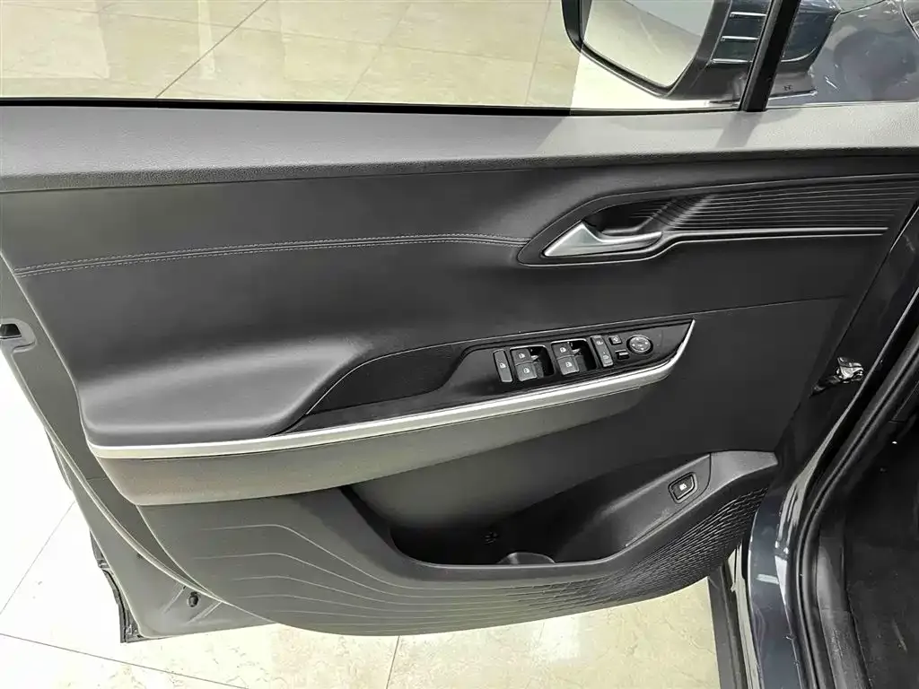Hyundai Custo — фото 10