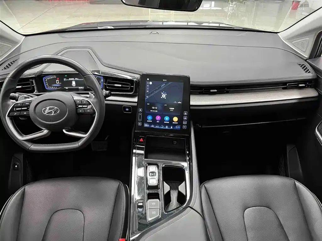 Hyundai Custo — фото 2