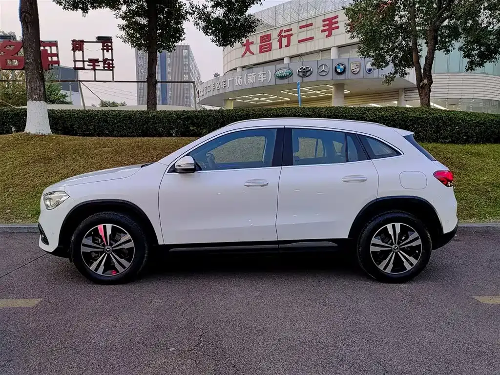 Mercedes-Benz GLA — фото 3