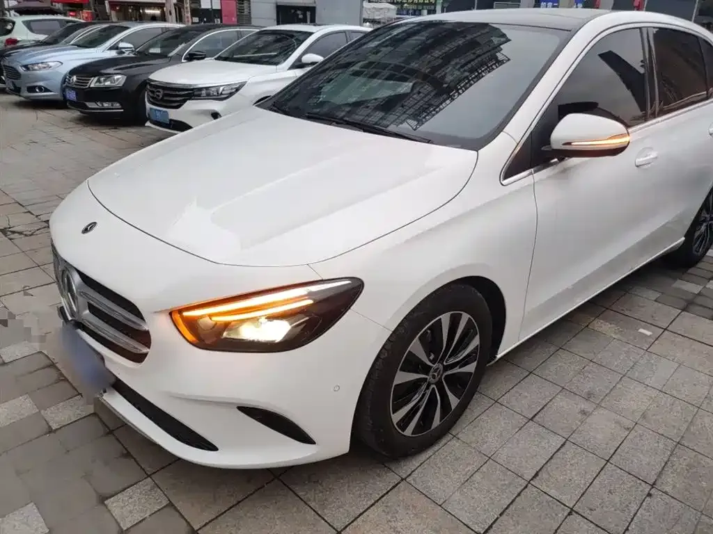 Mercedes-Benz B-Class — фото 1