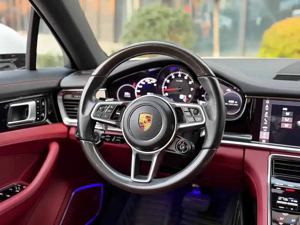 Porsche Panamera — фото 7