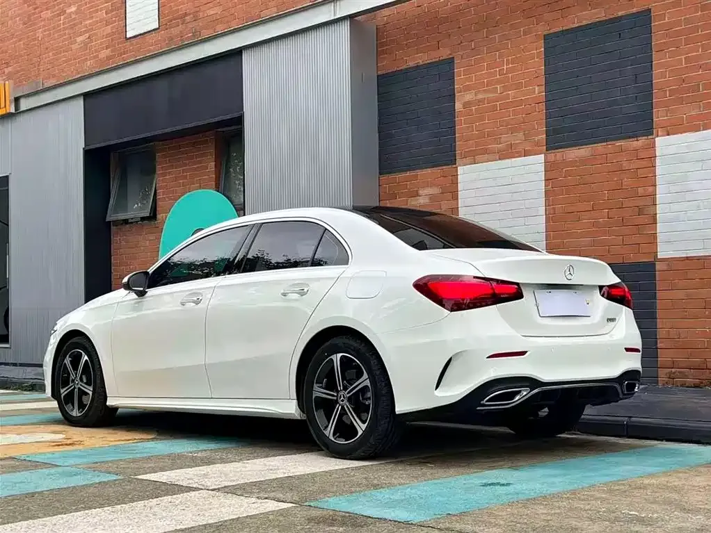 Mercedes-Benz A-Class — фото 10