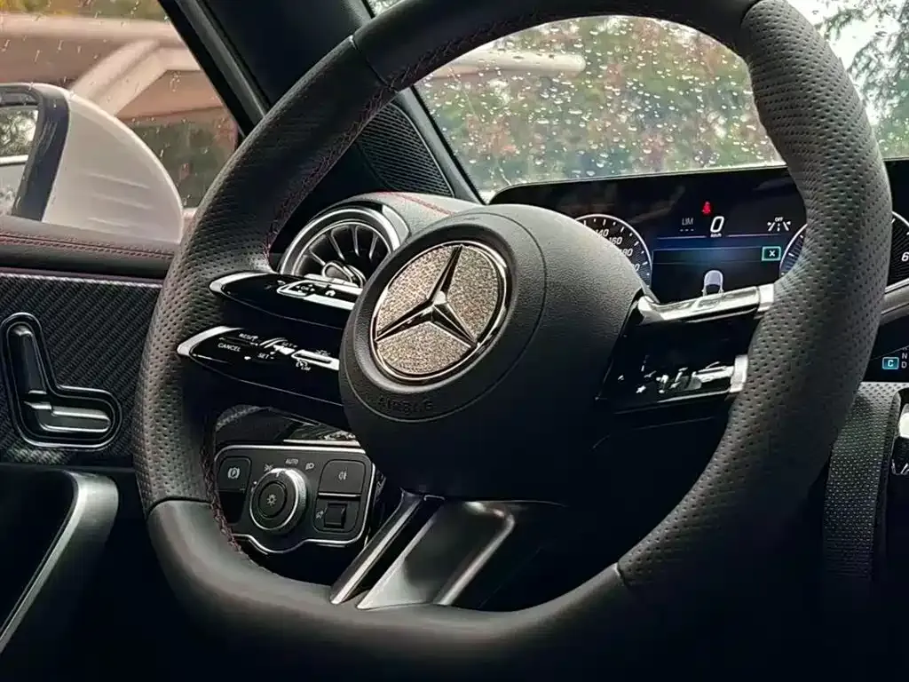 Mercedes-Benz A-Class — фото 5