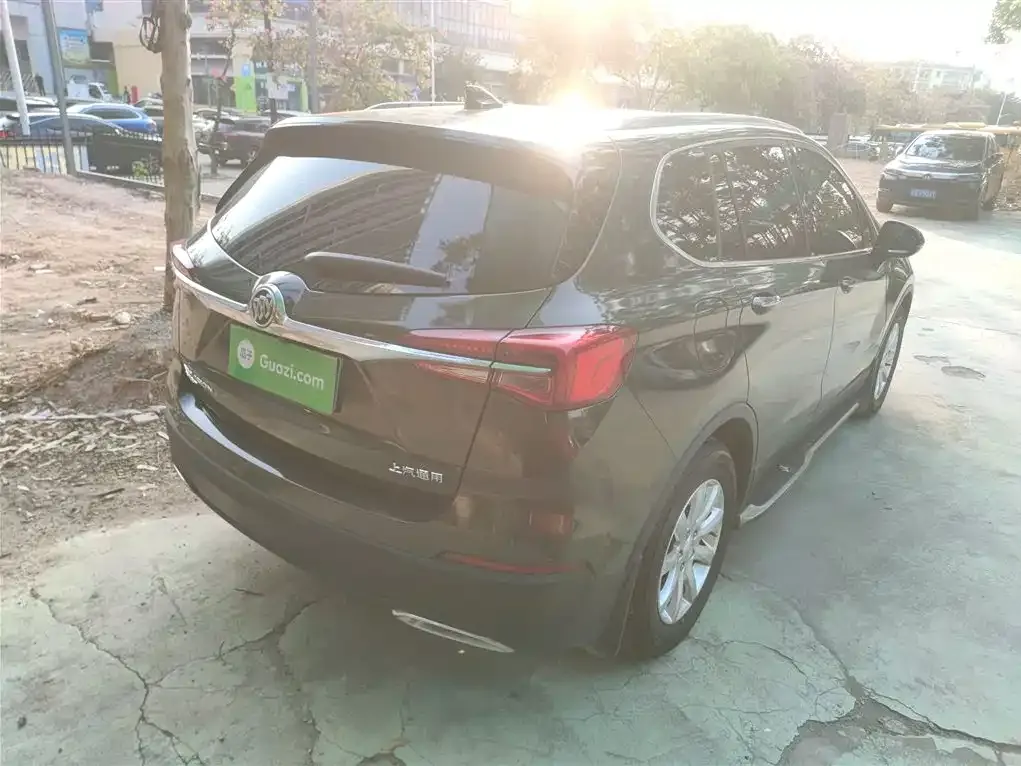 Buick Envision Plus — фото 5