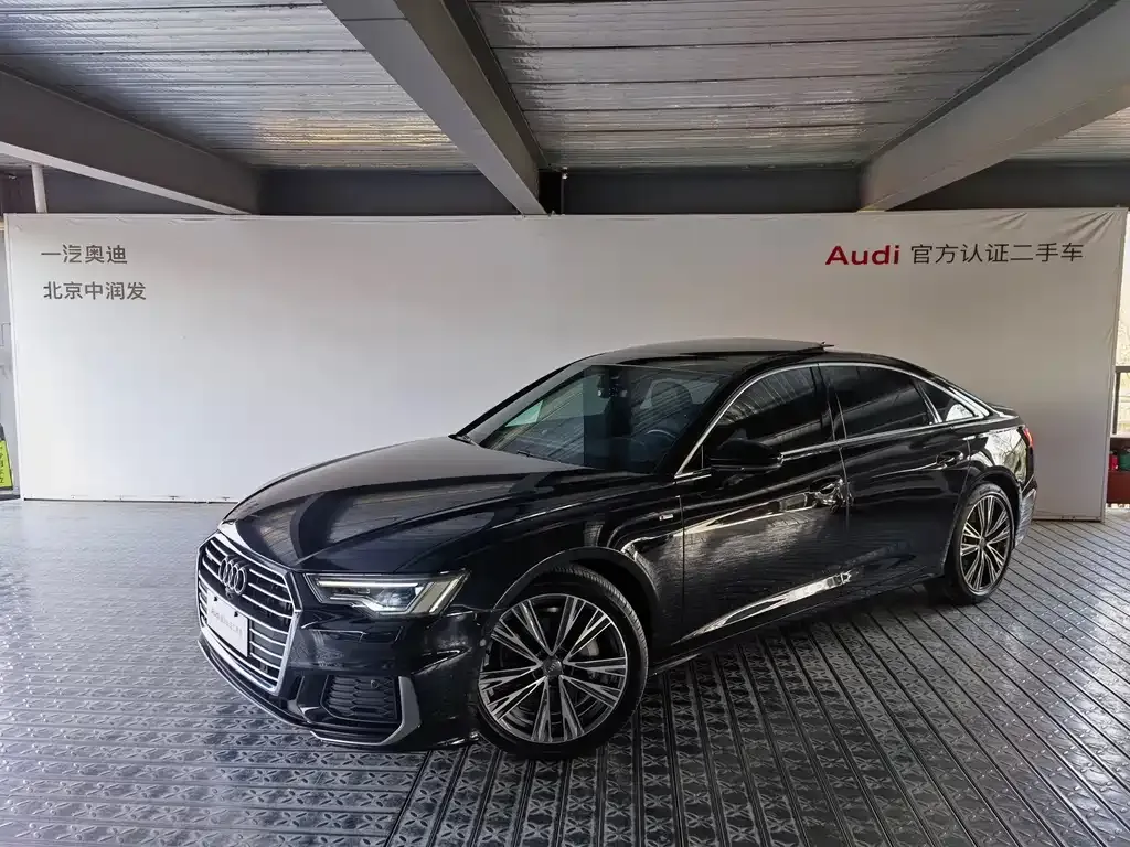 Audi A6L — фото 1