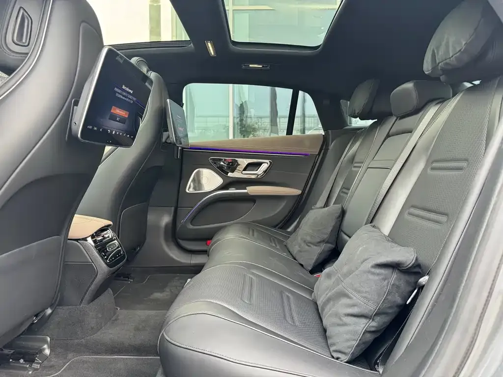 Mercedes-Benz EQS AMG — фото 4