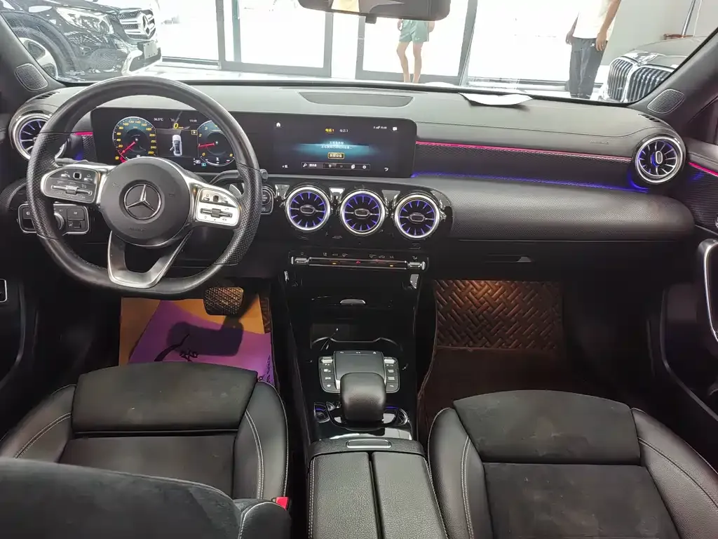 Mercedes-Benz A-Class — фото 10