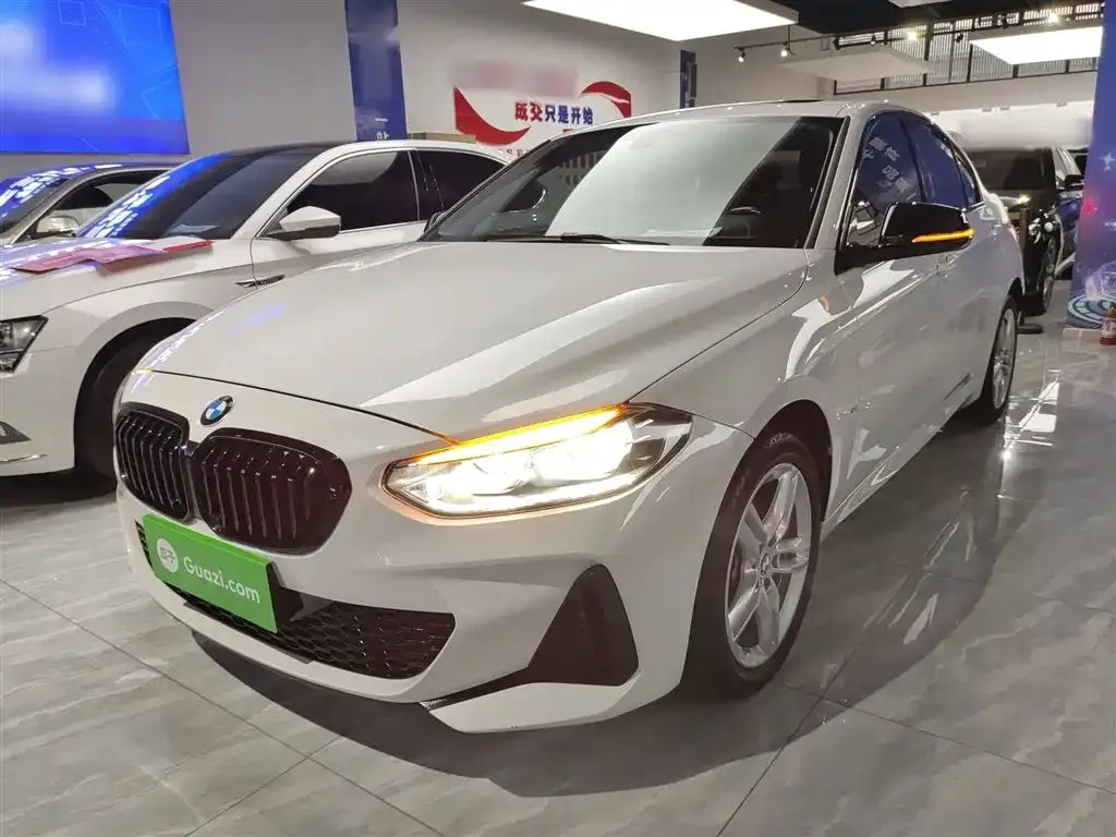 BMW 1 Series — фото 1