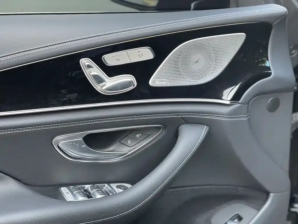 Mercedes-Benz AMG GT — фото 7