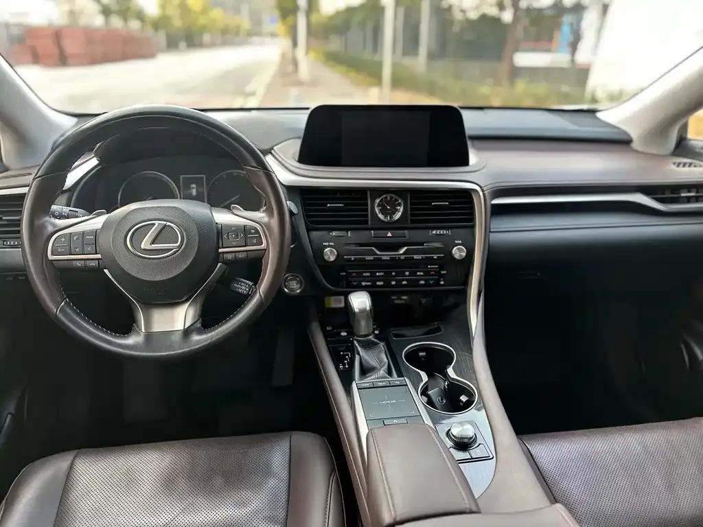 Lexus RX — фото 9