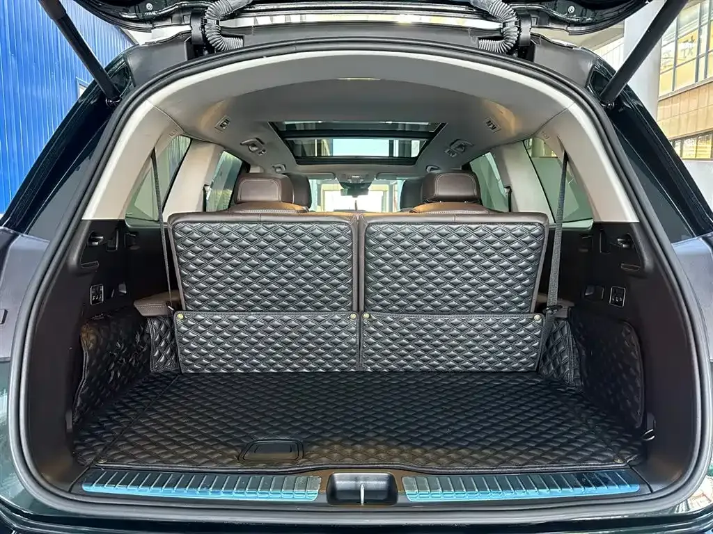 Mercedes-Benz GLS — фото 7