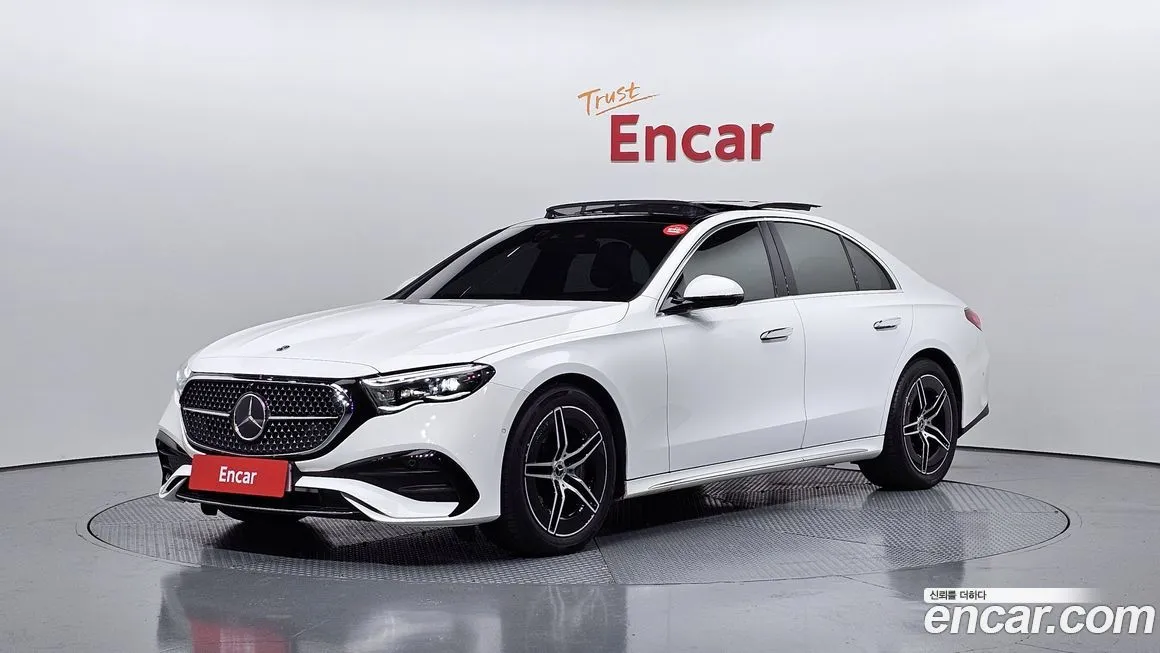 Mercedes-Benz E-Class — фото 1