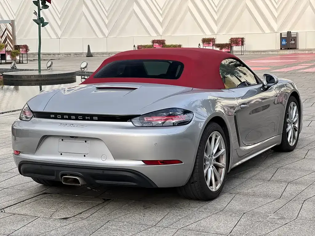 Porsche 718 — фото 5