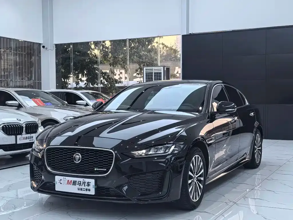 Jaguar XEL — фото 1