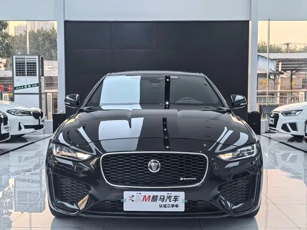 Jaguar XEL — фото 10