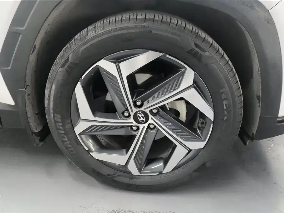 Hyundai Tucson — фото 8