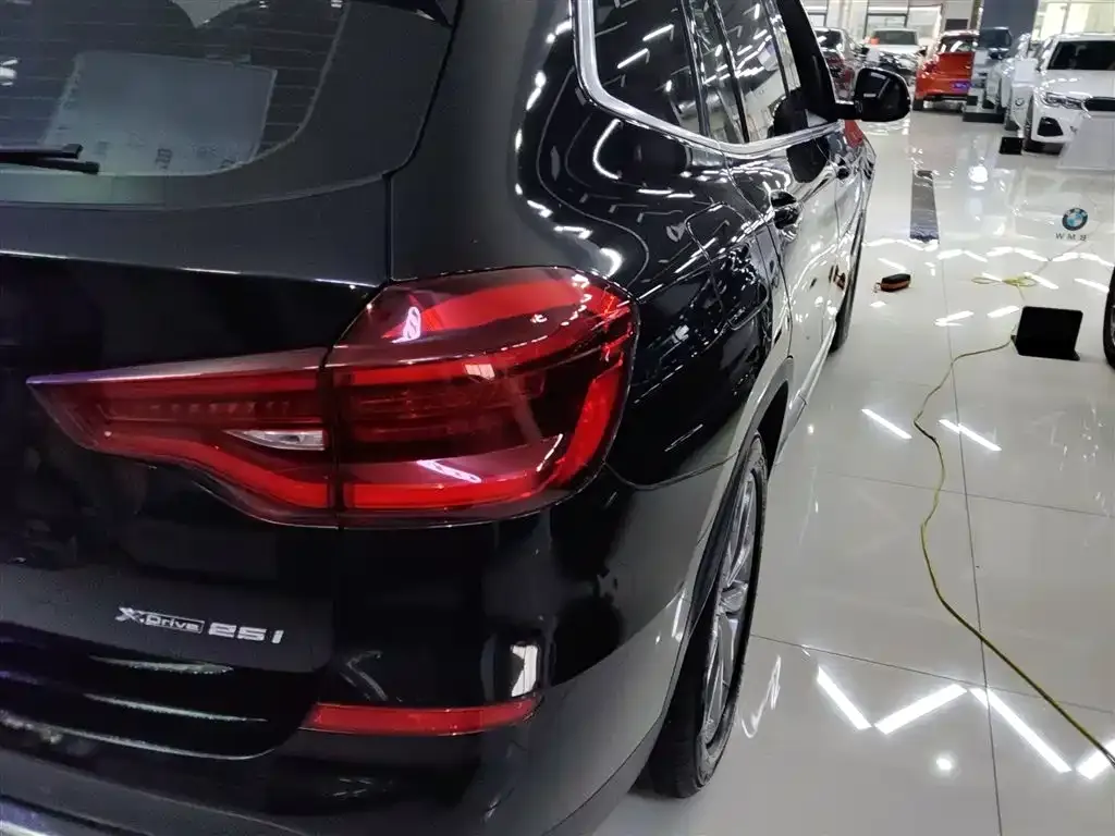 BMW X3 — фото 2