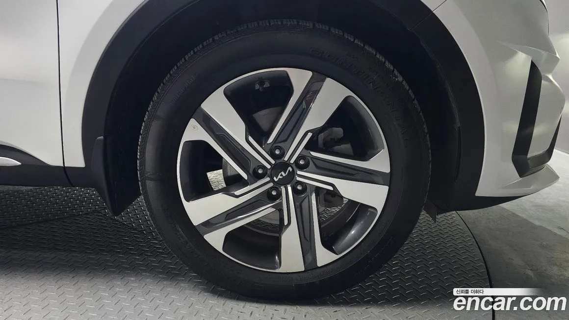 Kia Sorento — фото 5