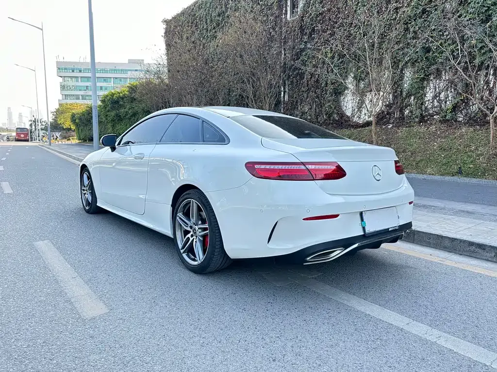Mercedes-Benz E-Class (Import) — фото 5