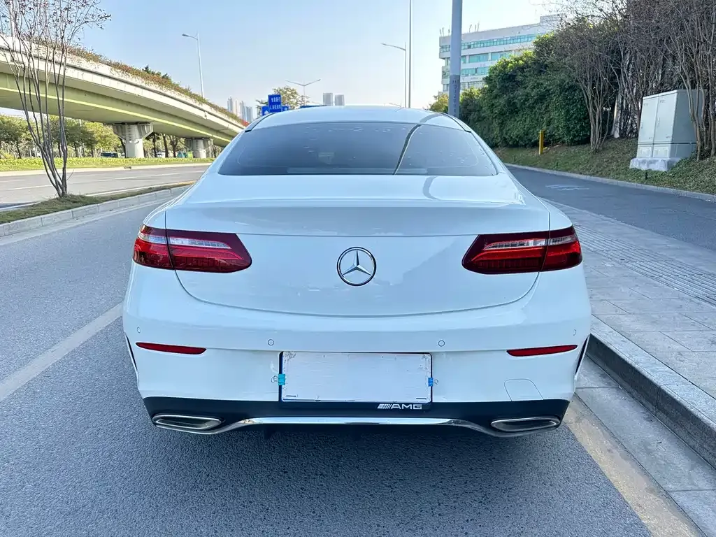 Mercedes-Benz E-Class (Import) — фото 3