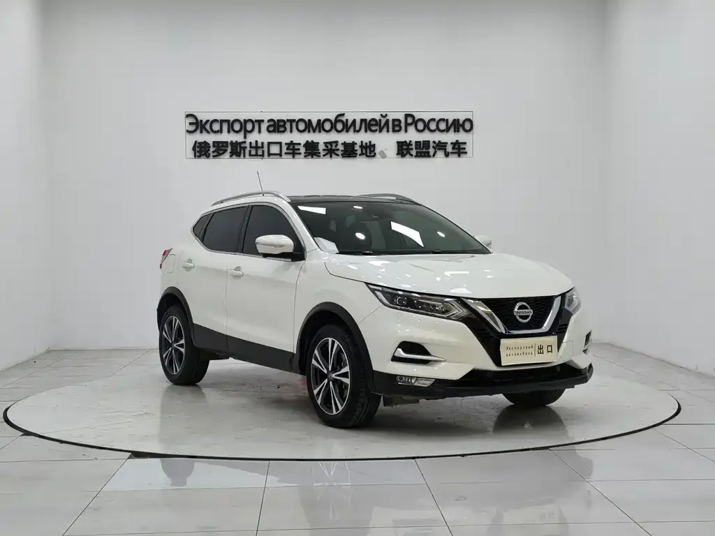 Nissan Qashqai — фото 1