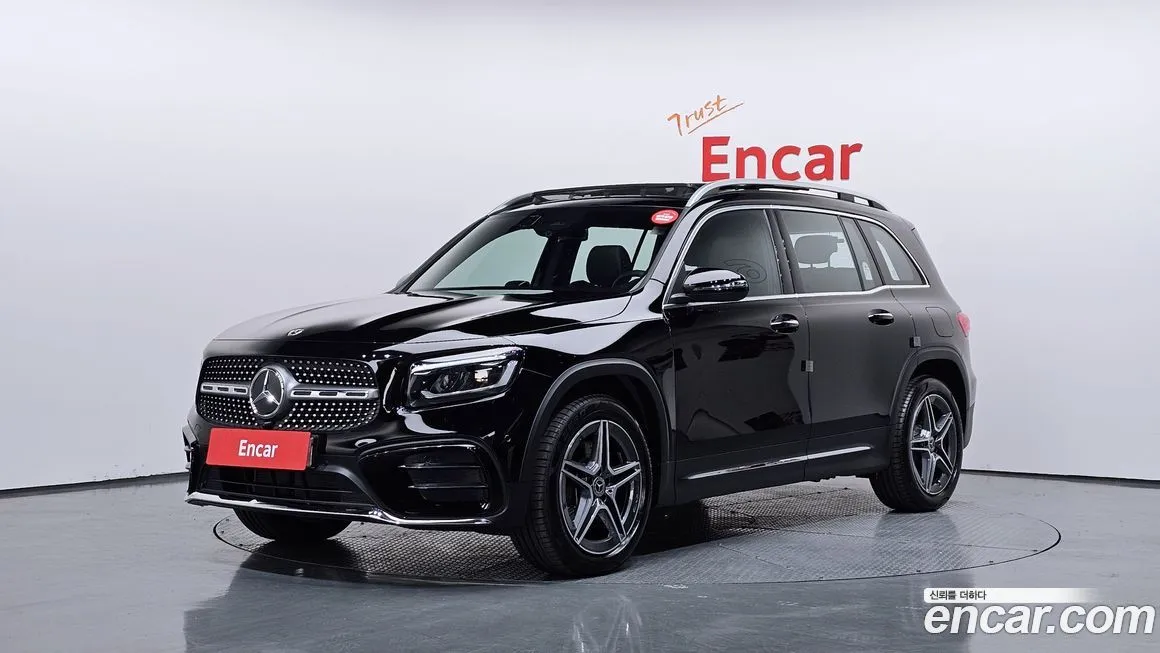 Mercedes-Benz GLB-Class — фото 1