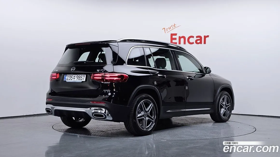 Mercedes-Benz GLB-Class — фото 2