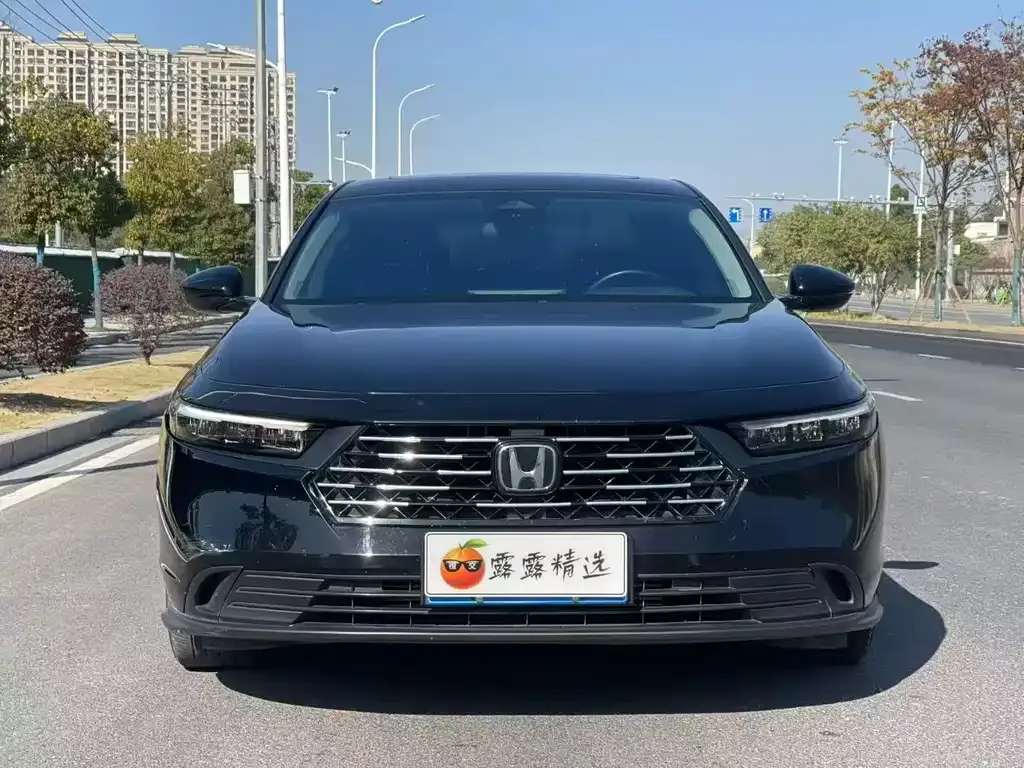 Honda Accord — фото 8