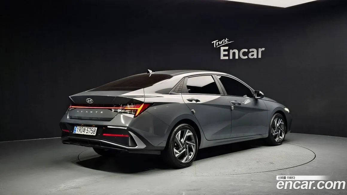 Hyundai AVANTE — фото 9